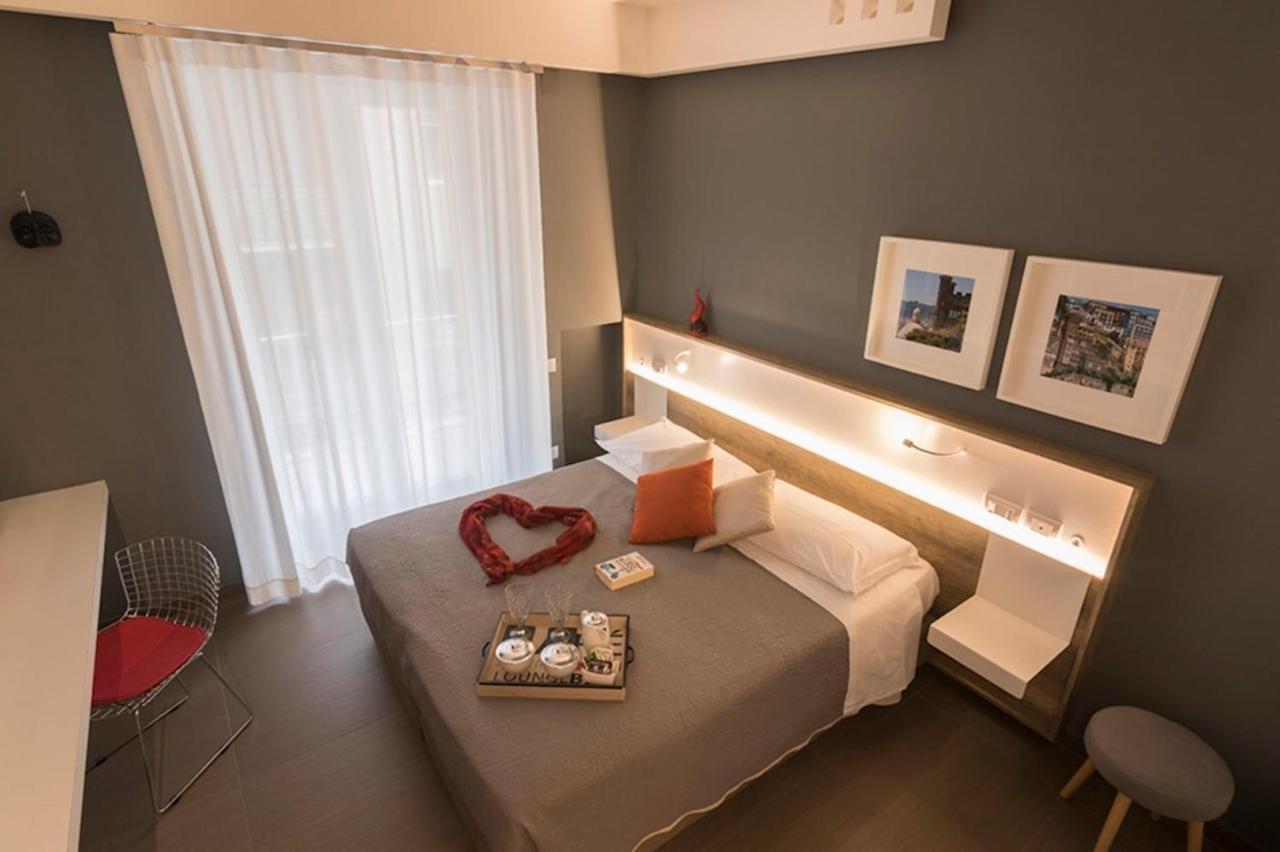 Bed In Centro Bed & Breakfast Наполи Екстериор снимка