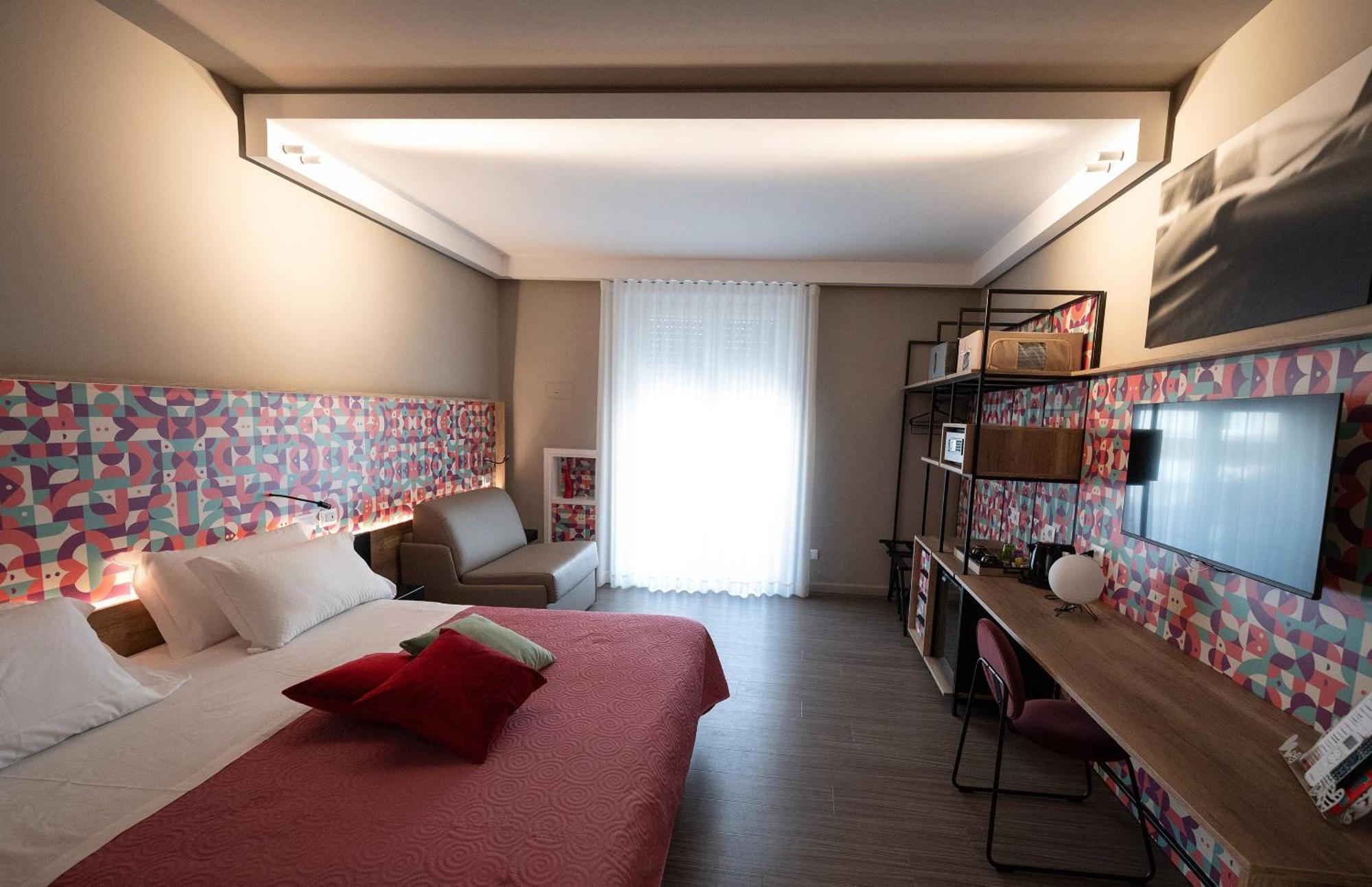 Bed In Centro Bed & Breakfast Наполи Екстериор снимка