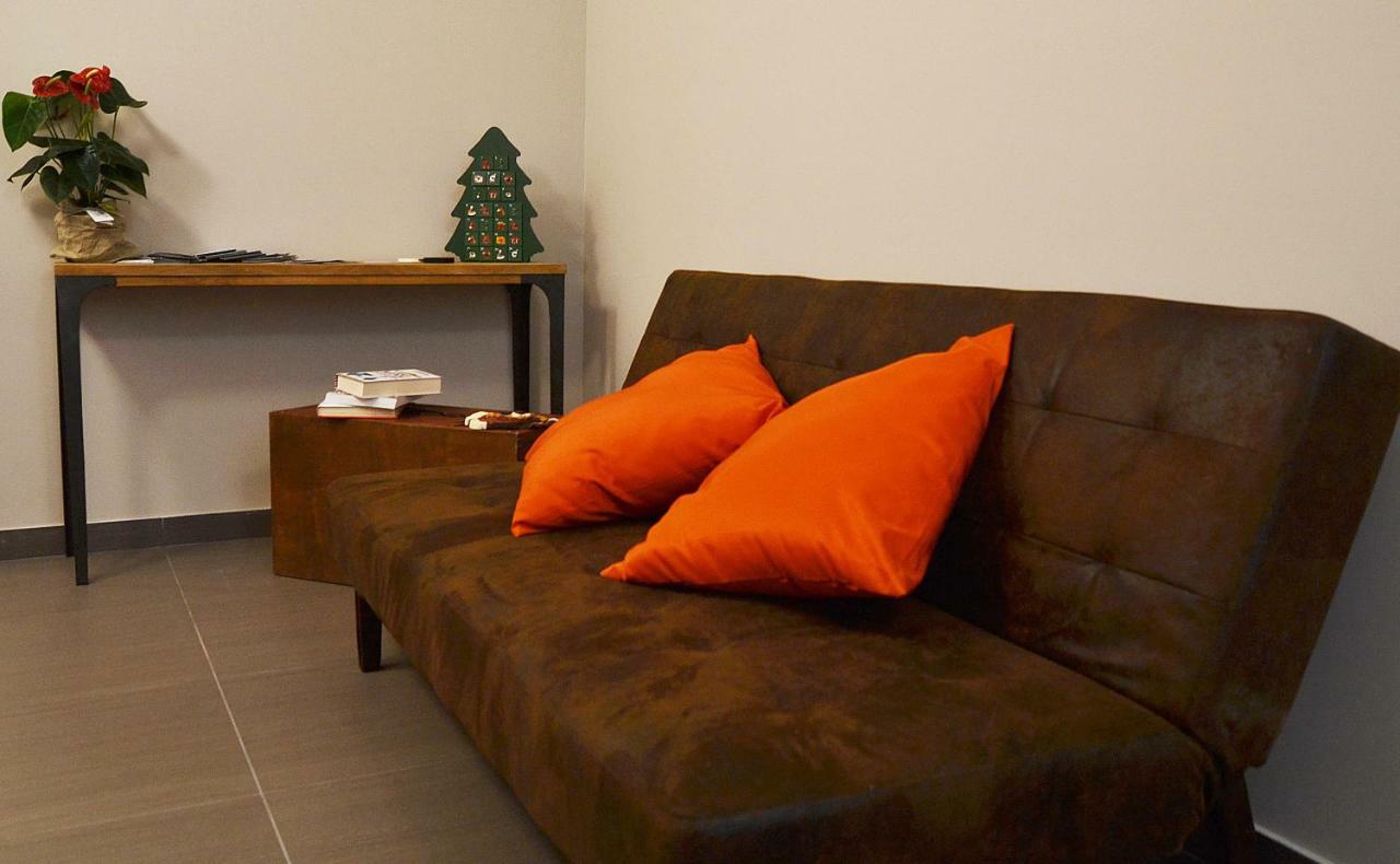 Bed In Centro Bed & Breakfast Наполи Екстериор снимка